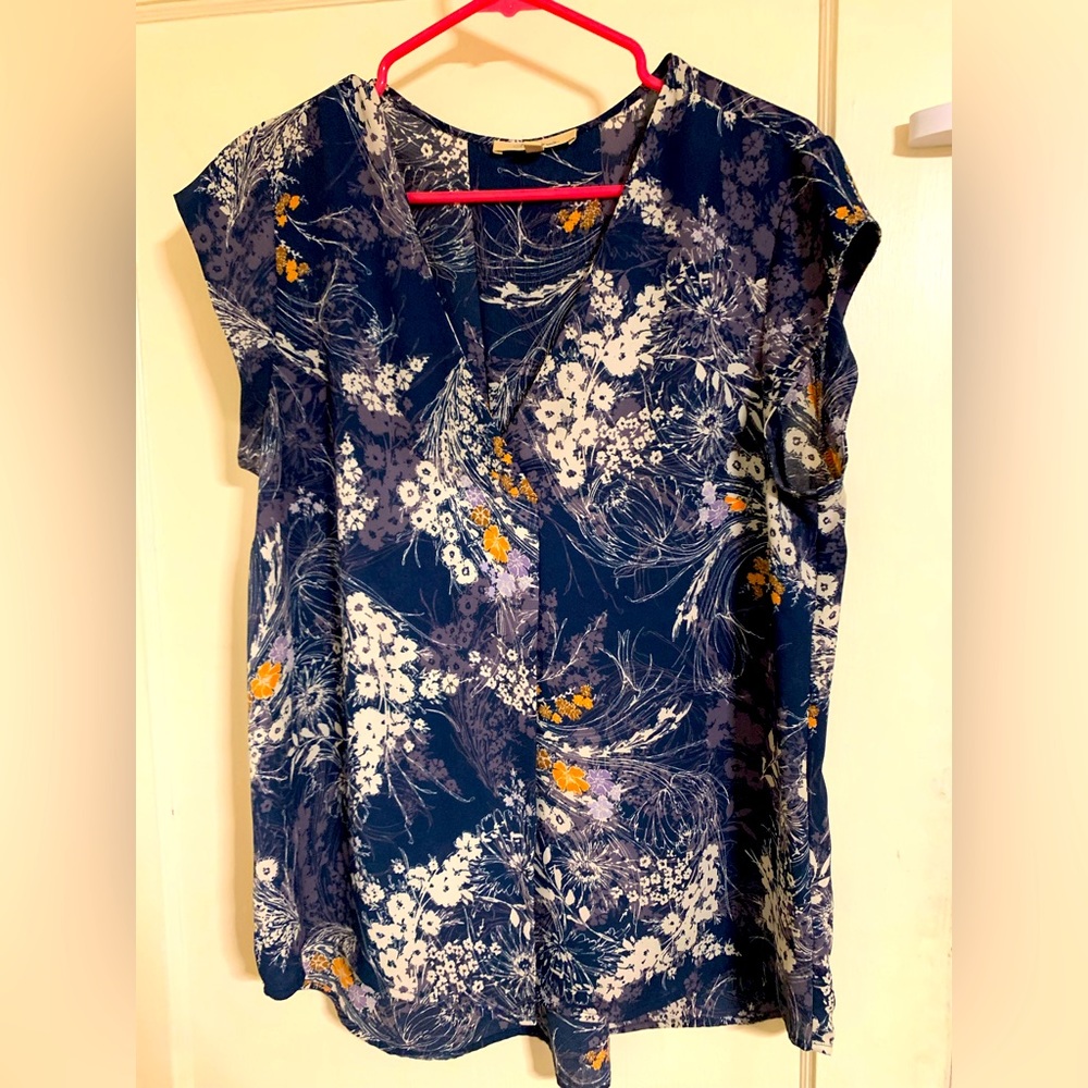 Business casual blouse